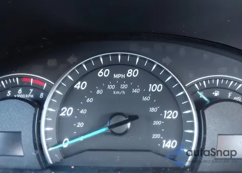 2014 Toyota Camry Le z USA, uszkodzony, nr VIN 4T1BF1FK2EU823028